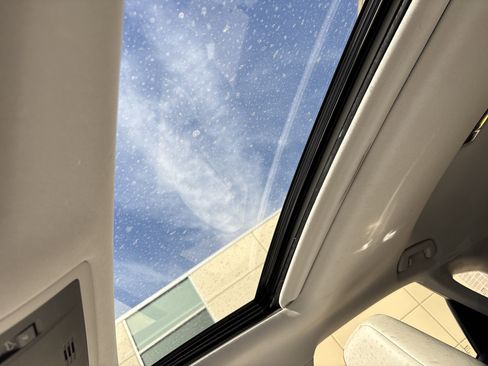 Used 2017 Lexus RX 350 AWD w/ Premium Package image 29