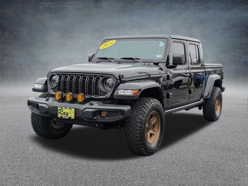 Certified 2024 Jeep Gladiator Sport AWD/4WD image 7