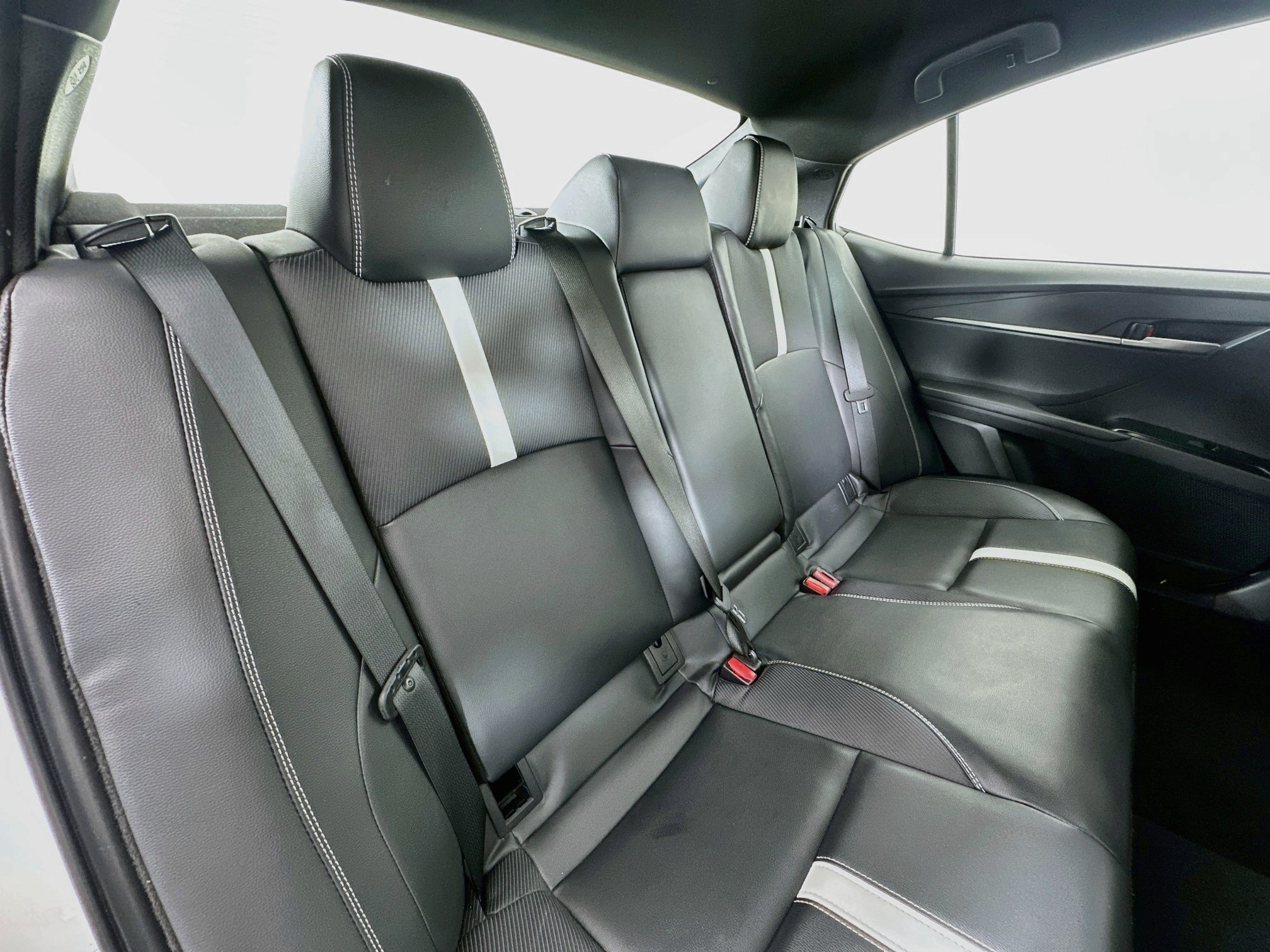 Used 2025 Toyota Camry SE FWD image 24