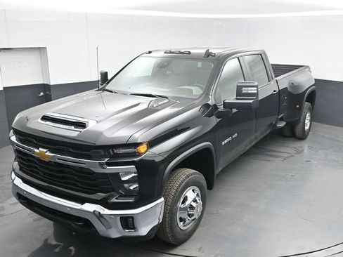 New 2026 Chevrolet Silverado 3500 LT w/ Safety Package AWD/4WD image 34