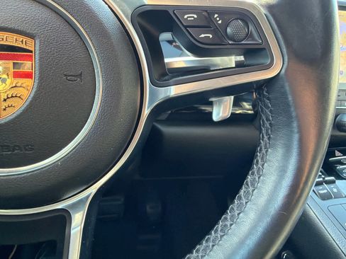 Used 2018 Porsche Cayenne AWD/4WD image 18