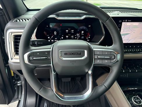 New 2026 GMC Canyon Denali AWD/4WD image 15