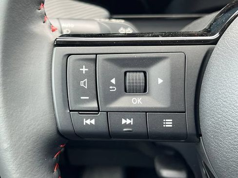 New 2026 Nissan Kicks SR w/ Cold Weather Package FWD image 15