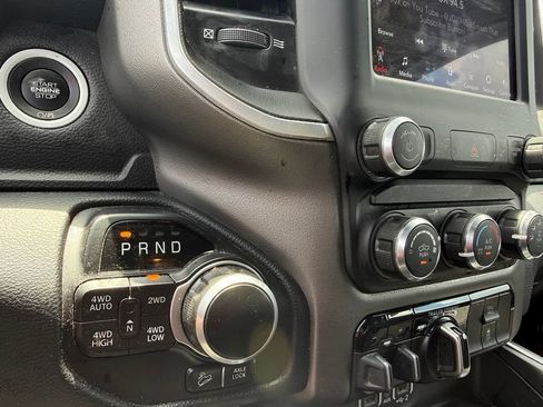 Used 2021 RAM 1500 Big Horn AWD/4WD image 17