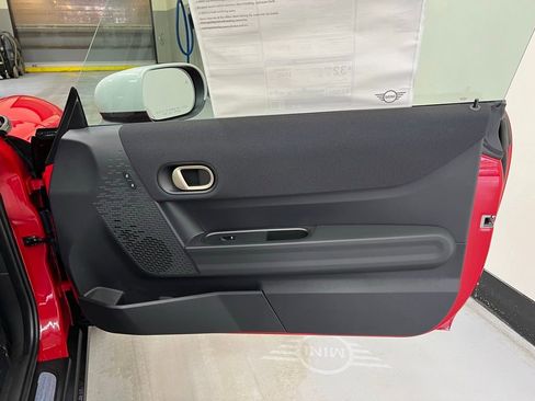 Certified 2025 MINI Cooper S image 22