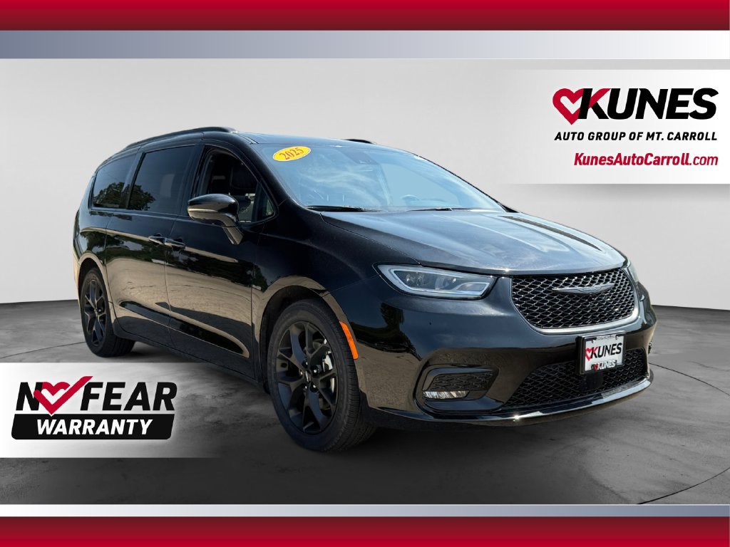 Used 2025 Chrysler Pacifica Limited FWD image 1