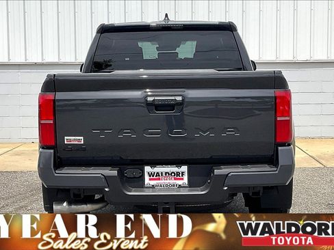 New 2025 Toyota Tacoma TRD Sport image 5