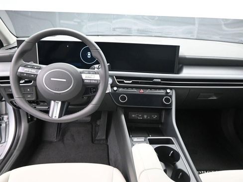 New 2025 Hyundai Sonata SEL image 10