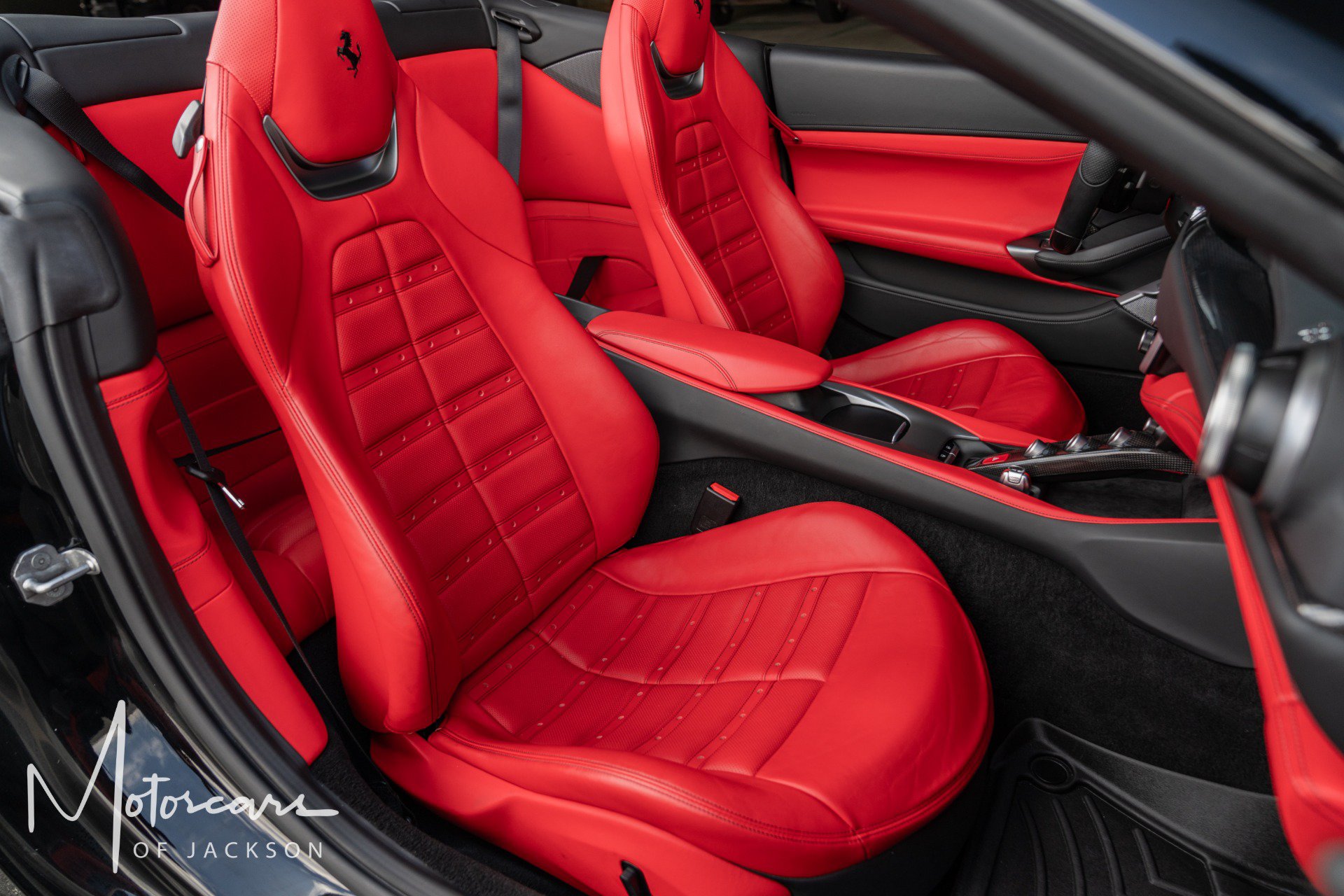 Used 2019 Ferrari Portofino RWD image 17