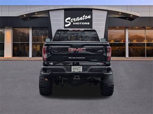 Used 2024 GMC Sierra 2500 AT4 w/ AT4 Premium Plus Package image 4