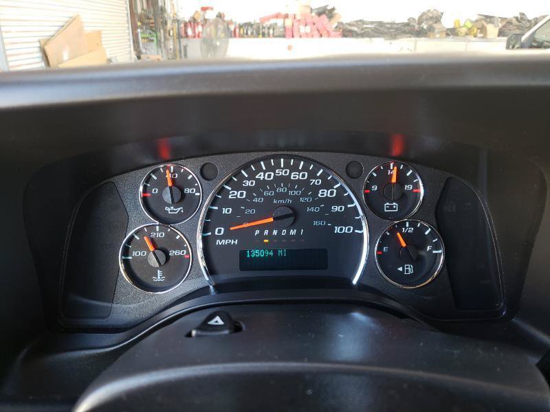Used 2020 Chevrolet Express 2500 w/ Driver Convenience Package RWD image 17