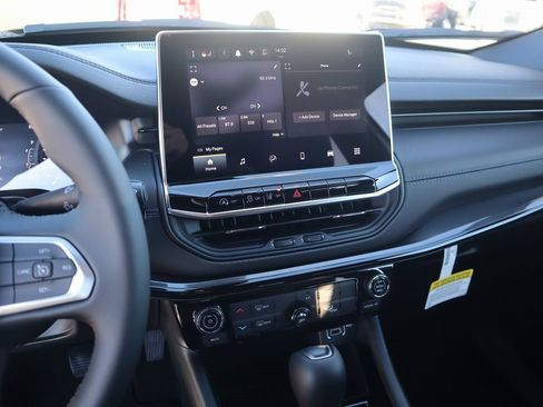 New 2026 Jeep Compass Latitude image 5