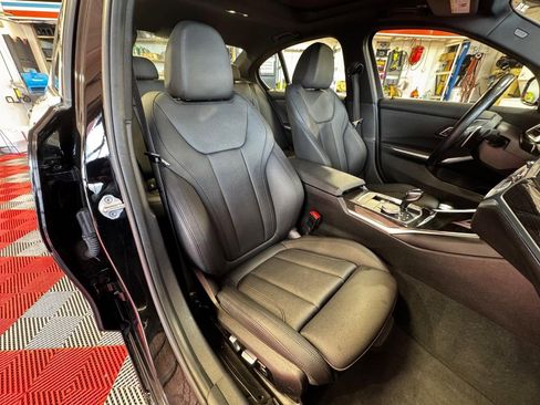 Used 2021 BMW 330i Sedan w/ Convenience Package image 9