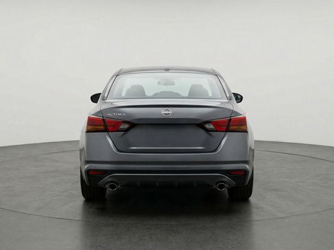 Used 2025 Nissan Altima 2.5 SV FWD image 7