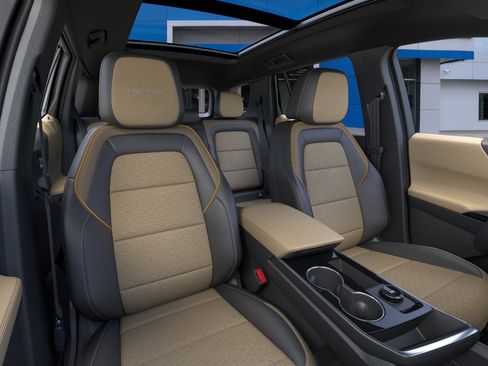 New 2026 Chevrolet Equinox ACTIV FWD image 16