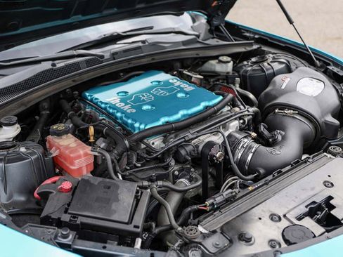 Used 2019 Chevrolet Camaro ZL1 RWD image 24