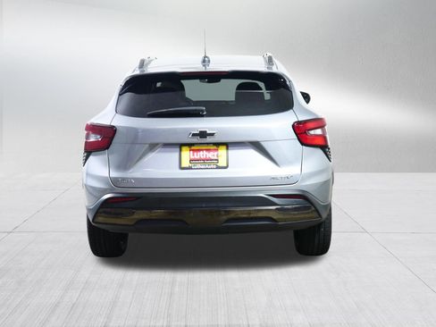 Used 2024 Chevrolet Trax ACTIV w/ Driver Confidence Package FWD image 6