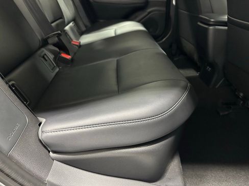 Used 2025 Toyota Prius XLE image 54