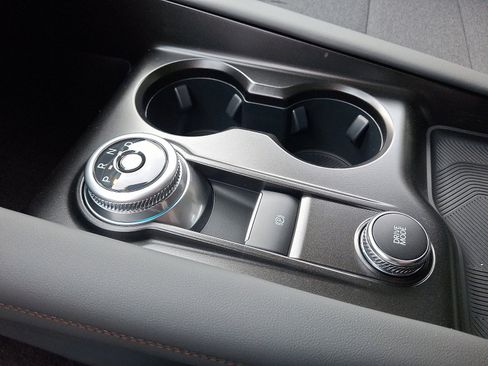 New 2026 Ford Explorer Active image 15