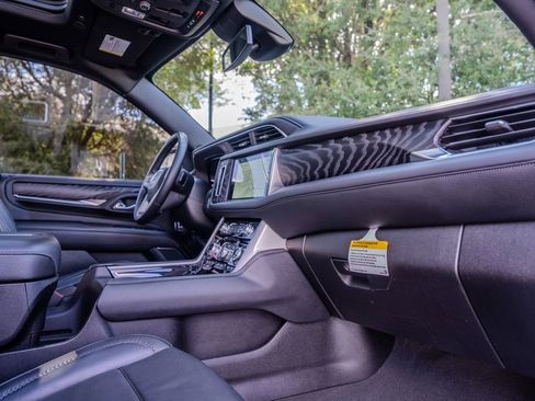 Used 2024 GMC Yukon Denali image 25