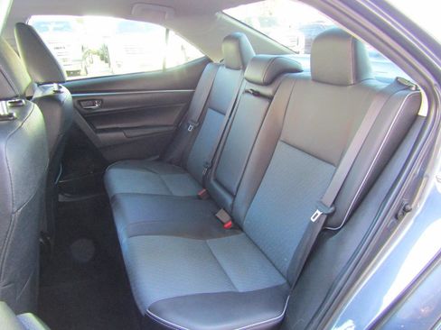 Used 2016 Toyota Corolla image 9