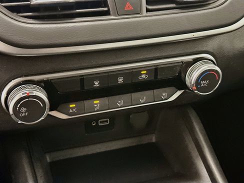 Used 2023 Nissan Altima 2.5 S FWD image 24