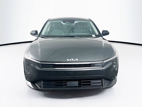 Used 2025 Kia K4 FWD image 2
