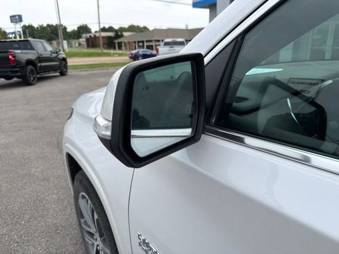 Used 2023 Chevrolet Traverse High Country w/ LPO, Floor Liner Package AWD/4WD image 37