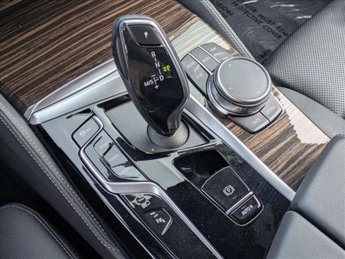 Used 2023 BMW 530e 530e w/ M Sport Package image 12