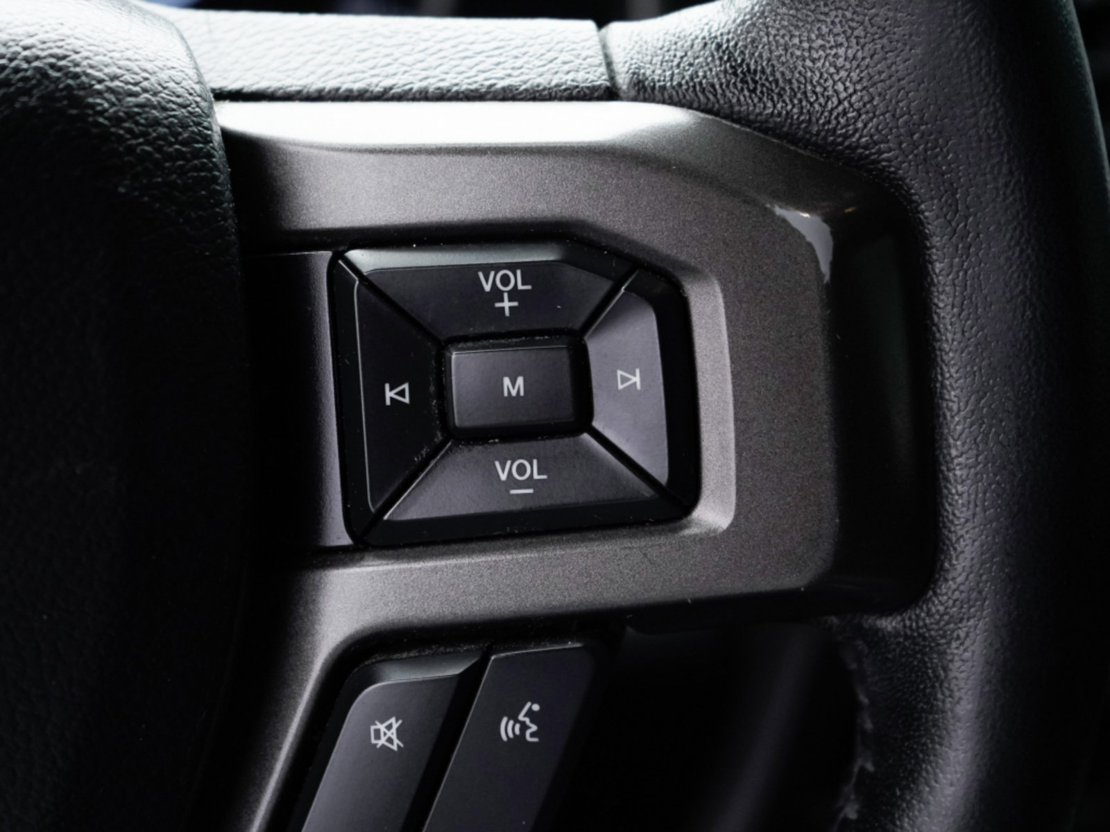 Used 2019 Ford Expedition Max XLT AWD/4WD image 16