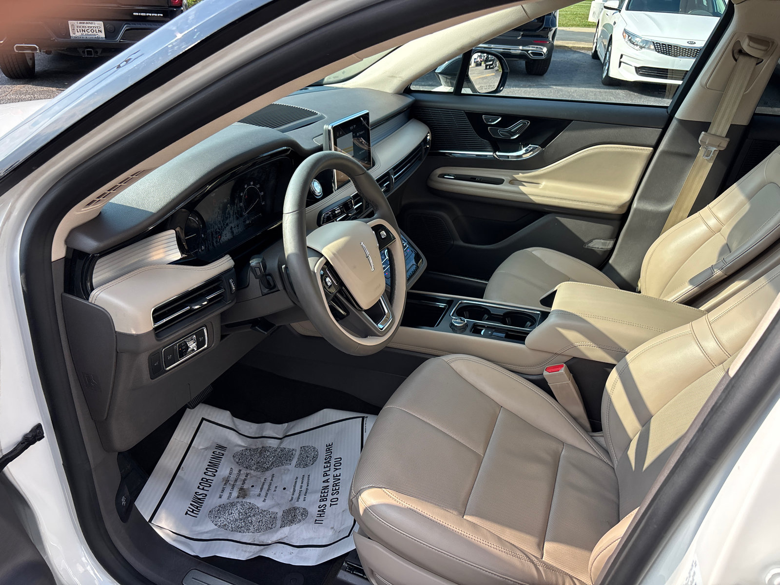 Certified 2022 Lincoln Corsair AWD w/ Equipment Group 101A image 24