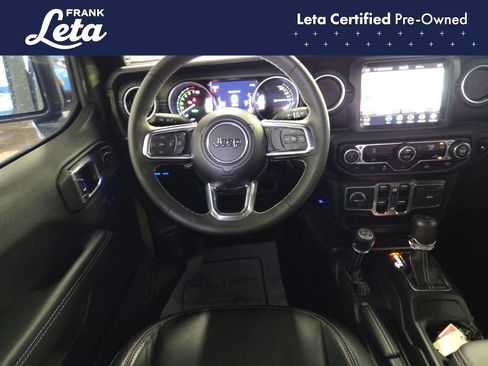 Used 2023 Jeep Wrangler Unlimited Sahara AWD/4WD image 18