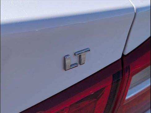 Used 2024 Chevrolet Malibu LT image 8