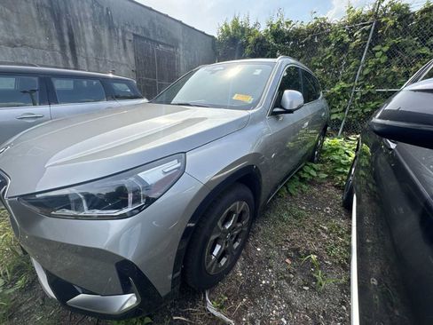 Used 2023 BMW X1 xDrive28i w/ Convenience Package AWD/4WD image 5