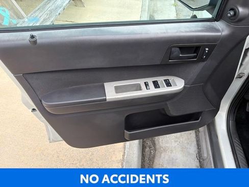 Used 2009 Ford Escape XLT FWD image 11
