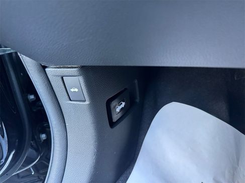 Used 2023 Honda Accord EX image 30