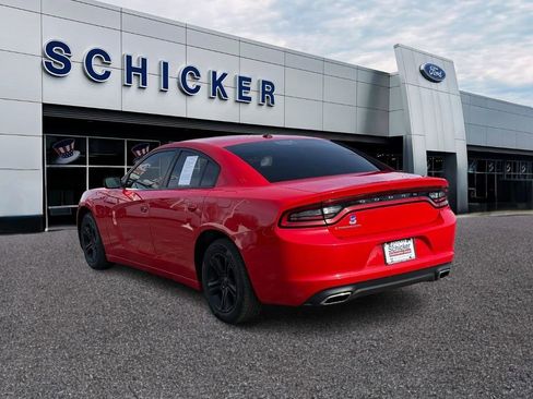 Used 2021 Dodge Charger SXT w/ Leather Interior Group image 3