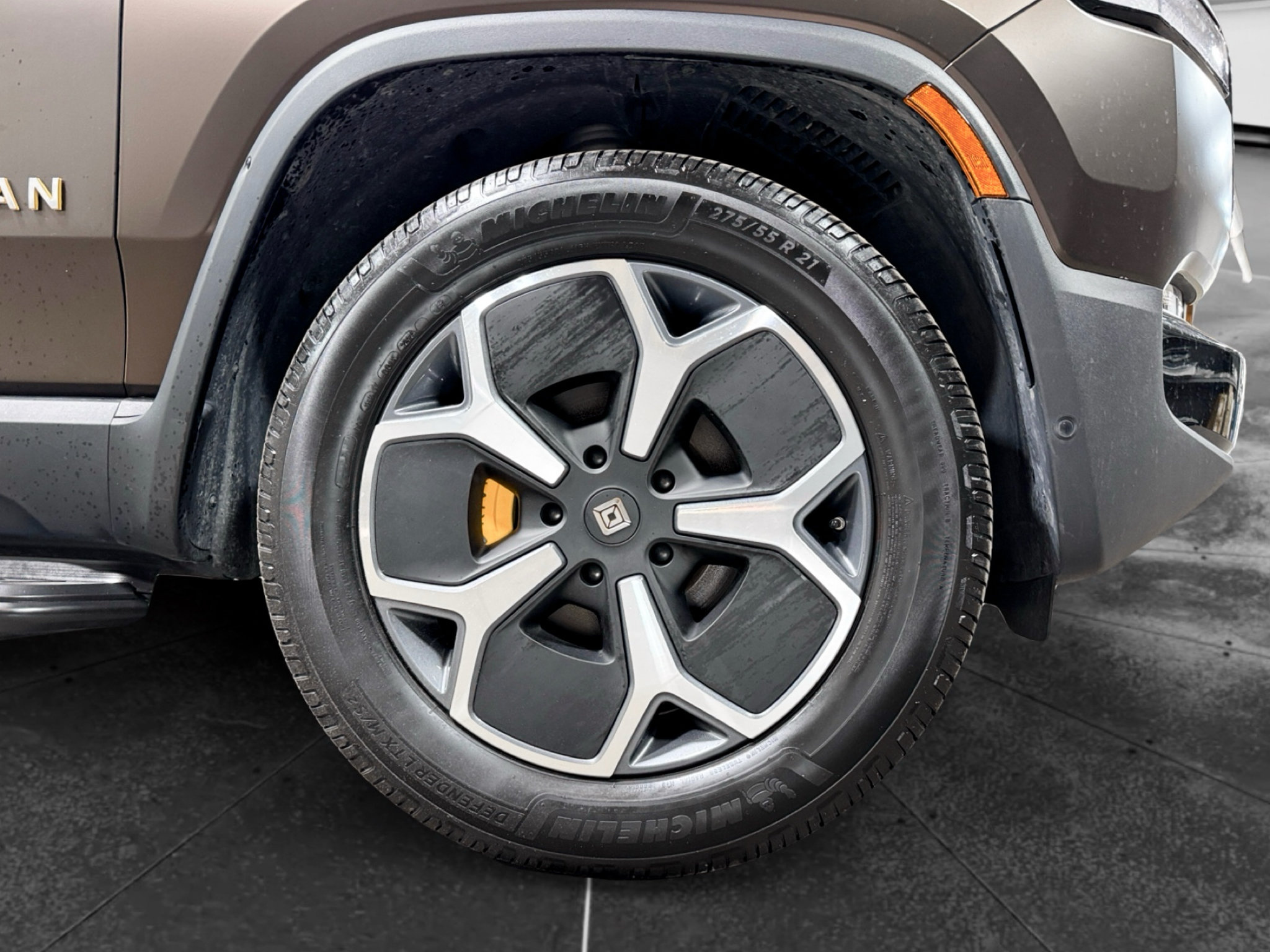 Used 2023 Rivian R1S Adventure Quad AWD/4WD image 35