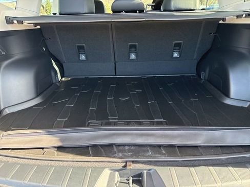 Used 2023 Subaru Forester Limited image 27