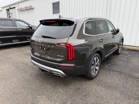 Used 2021 Kia Telluride EX w/ EX Premium Package image 7