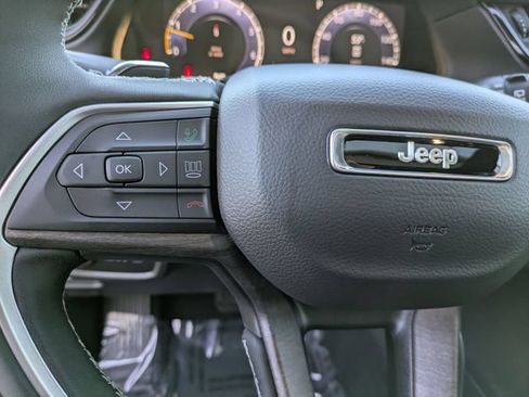 New 2026 Jeep Grand Cherokee Limited w/ Limited Altitude Package AWD/4WD image 15