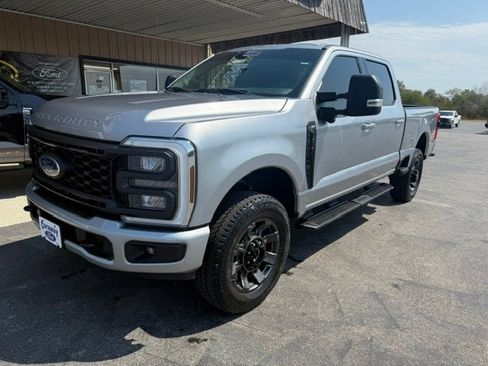Used 2024 Ford F250 XLT w/ XLT Premium Package AWD/4WD image 2