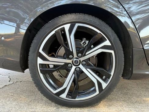 Used 2023 Volvo S60 B5 Plus w/ Climate Package AWD/4WD image 17