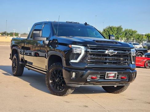 Used 2026 Chevrolet Silverado 2500 LTZ w/ Trail Boss Package AWD/4WD image 2
