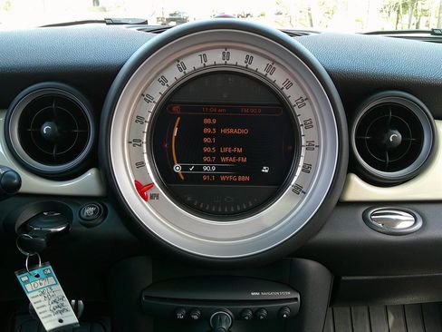 Used 2013 MINI Cooper S image 32