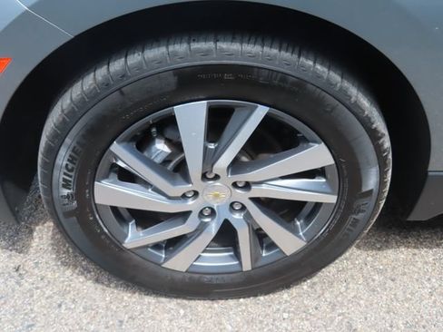 Used 2024 Chevrolet Equinox LT AWD/4WD image 16
