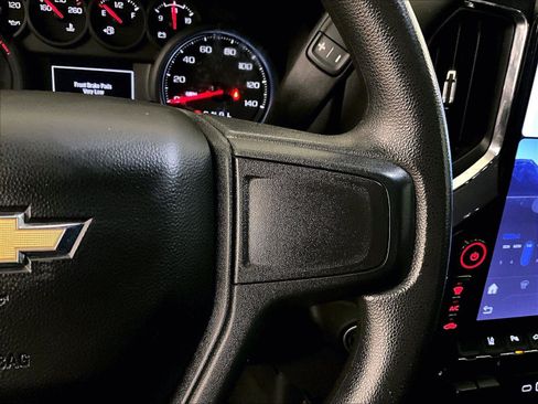 Used 2024 Chevrolet Silverado 2500 Custom w/ Custom Value Package image 18