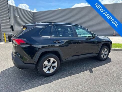 Used 2024 Toyota RAV4 XLE AWD/4WD image 5