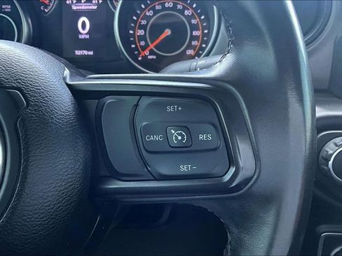 Used 2022 Jeep Gladiator Sport AWD/4WD image 14