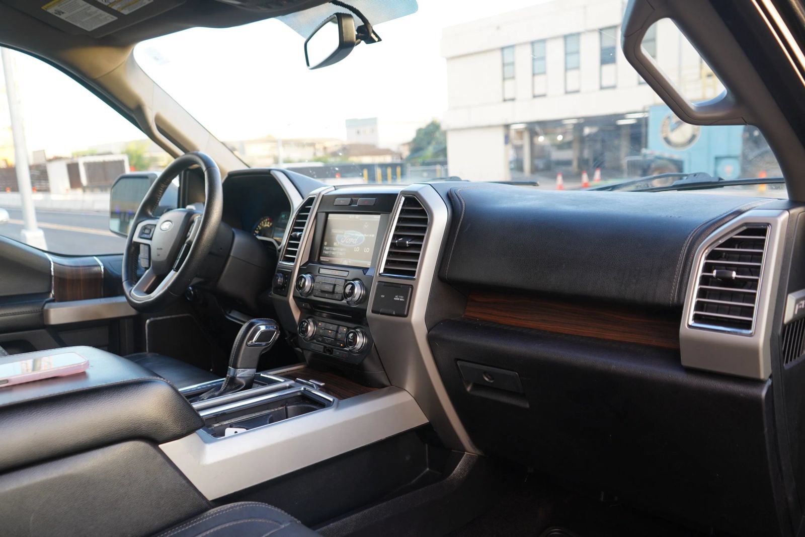 Used 2015 Ford F150 Lariat w/ Equipment Group 501A Mid AWD/4WD image 22